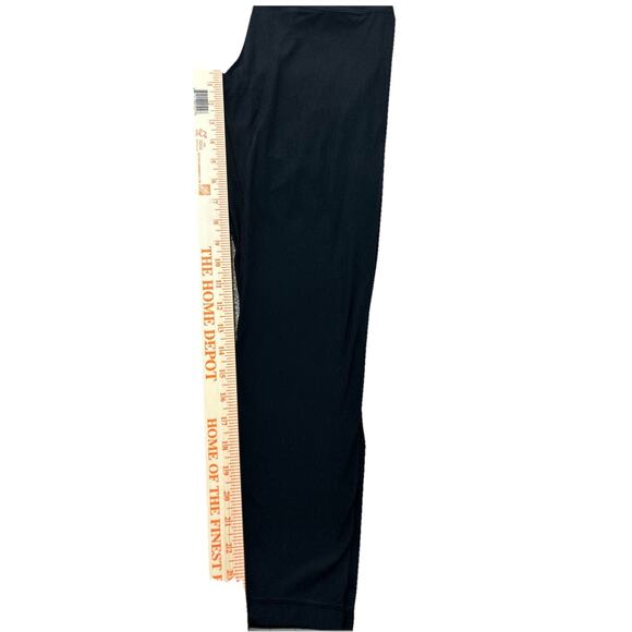 Lululemon Women’s Size 8 Black Align Ribbed High-Rise Pant 25" - Picture 2 of 9